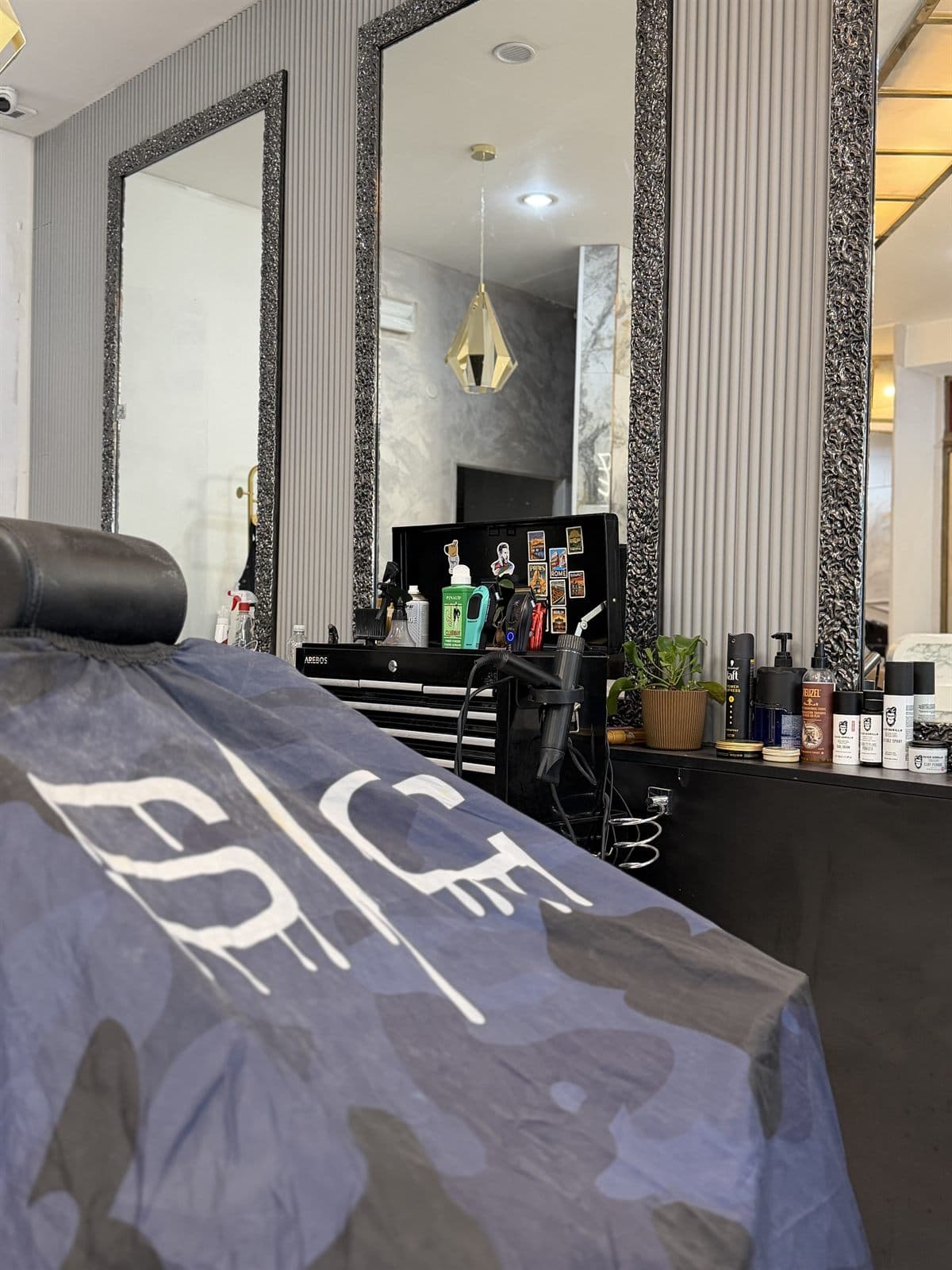 GEN22 BarberShop interior